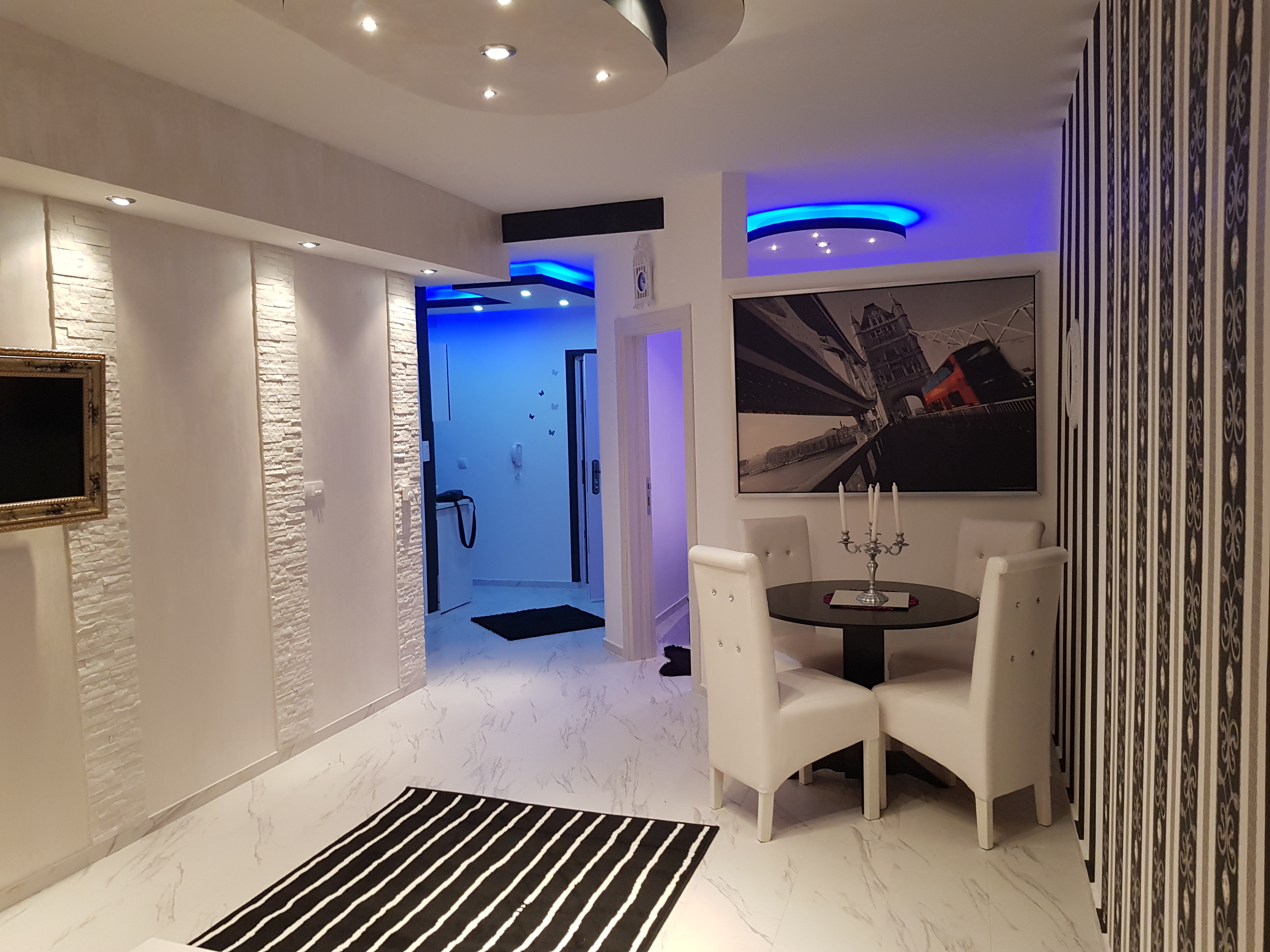 Black & White apartman thumbnail 12