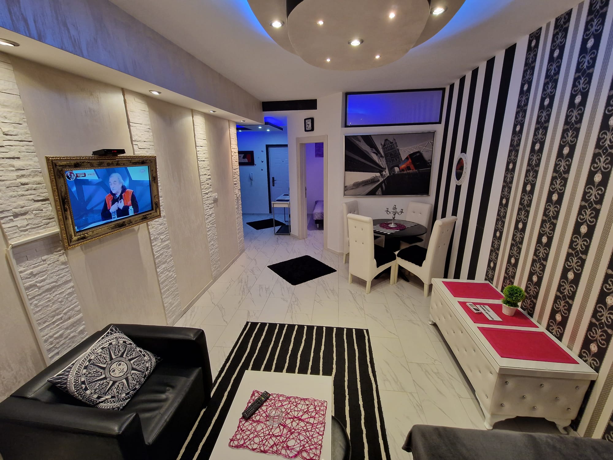 Black & White apartman thumbnail 16