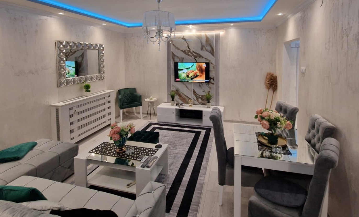 Mirror apartman thumbnail 03